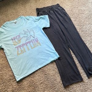 Aerie/American Eagle outfit oversized tee, sweats size small
